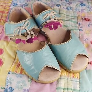Livie & Luca Soft Leather Merry Bells Sandals HTF Size 2Y